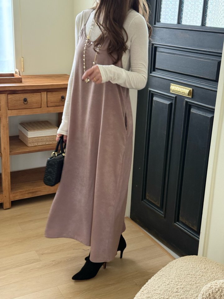 Elmu - Korean Women Fashion - #momslook - Tail Satin One-piece - 4