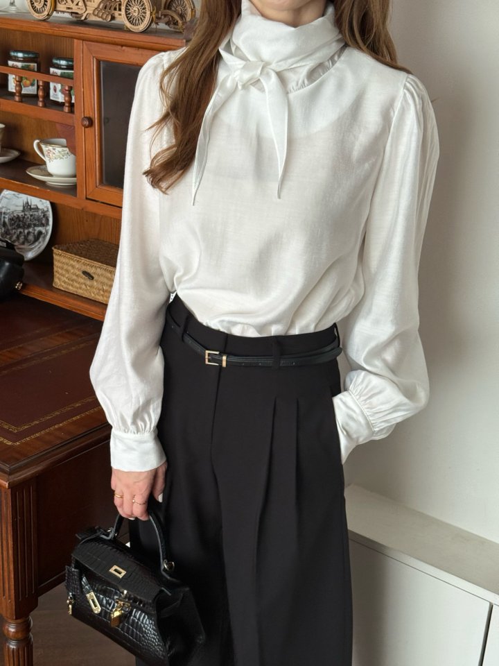 Elmu - Korean Women Fashion - #restrostyle - Yuri Scarf Blouse - 5