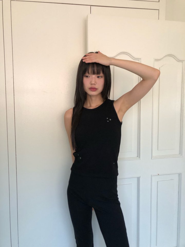 Flash - Korean Women Fashion - #momslook - Linda Rib Sleeveless Tee - 10