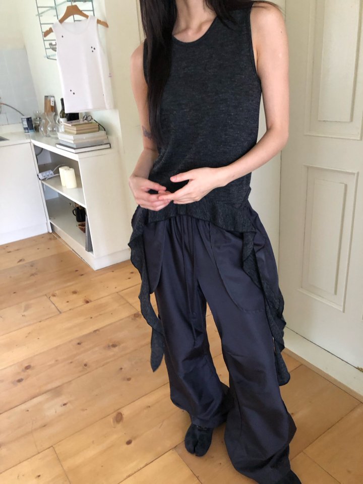 Flash - Korean Women Fashion - #momslook - Span Sleeveless Frill Tail Tee - 10