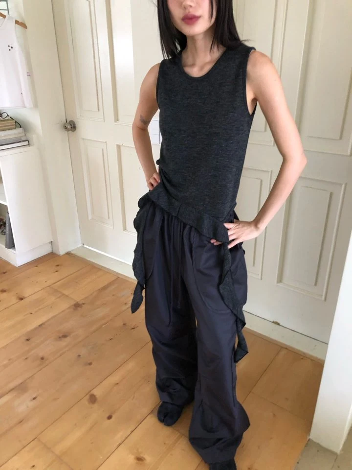 Flash - Korean Women Fashion - #momslook - Span Sleeveless Frill Tail Tee - 6