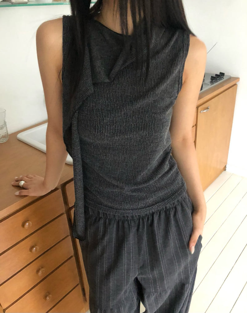 Flash - Korean Women Fashion - #momslook - Scarf Sleeveless Top - 7