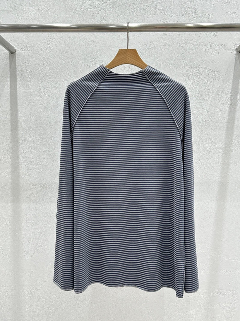 Flash - Korean Women Fashion - #vintageinspired - Windy High Neck Tee - 4