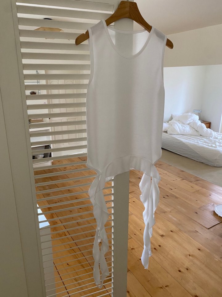 Flash - Korean Women Fashion - #womensfashion - Span Sleeveless Frill Tail Tee - 9