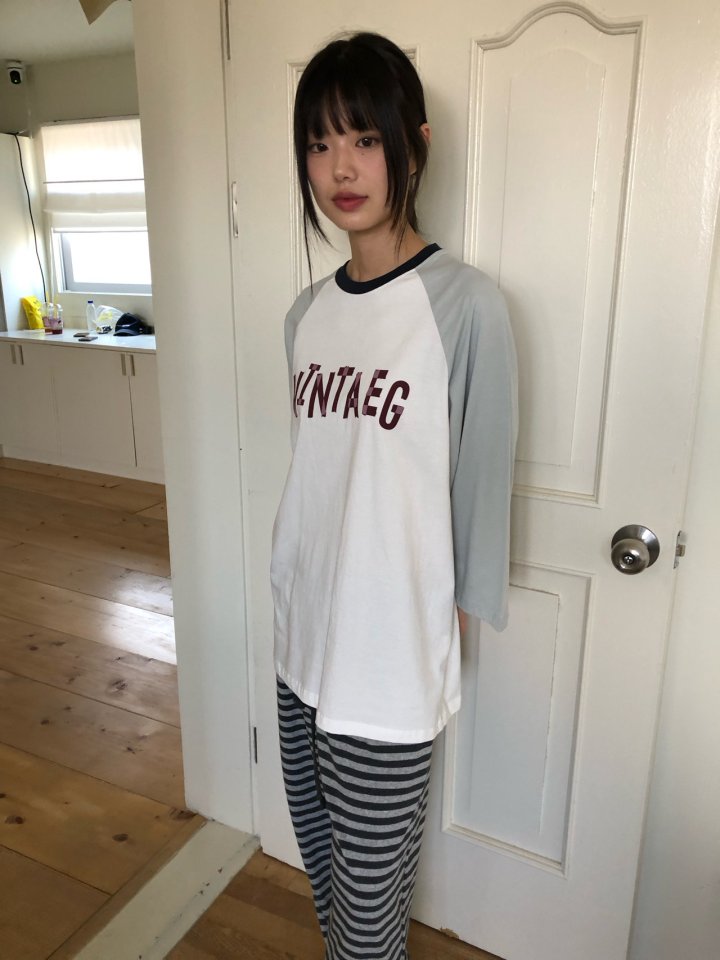 Flash - Korean Women Fashion - #womensfashion - Vintage Tee - 2