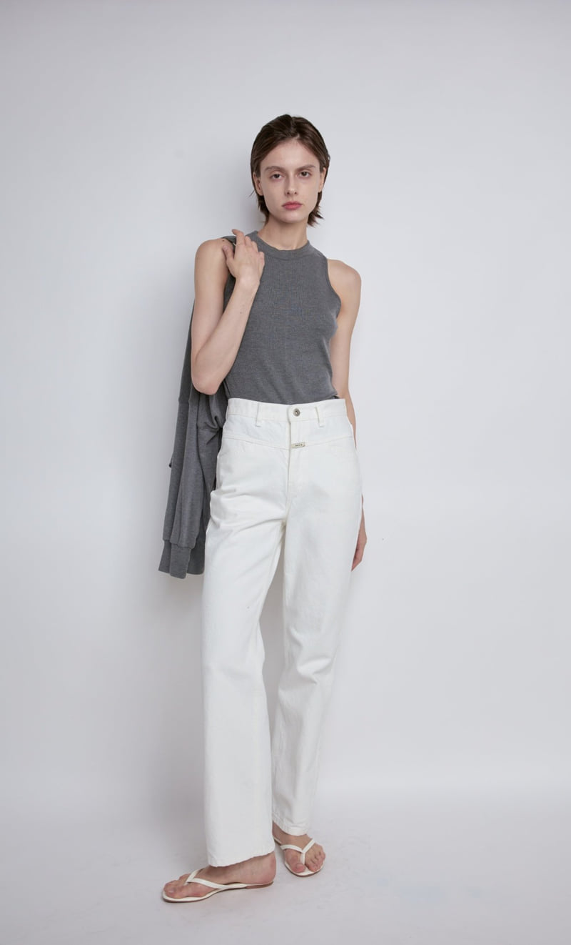 Gentle B - Korean Women Fashion - #momslook - Jubber White Jeans - 8