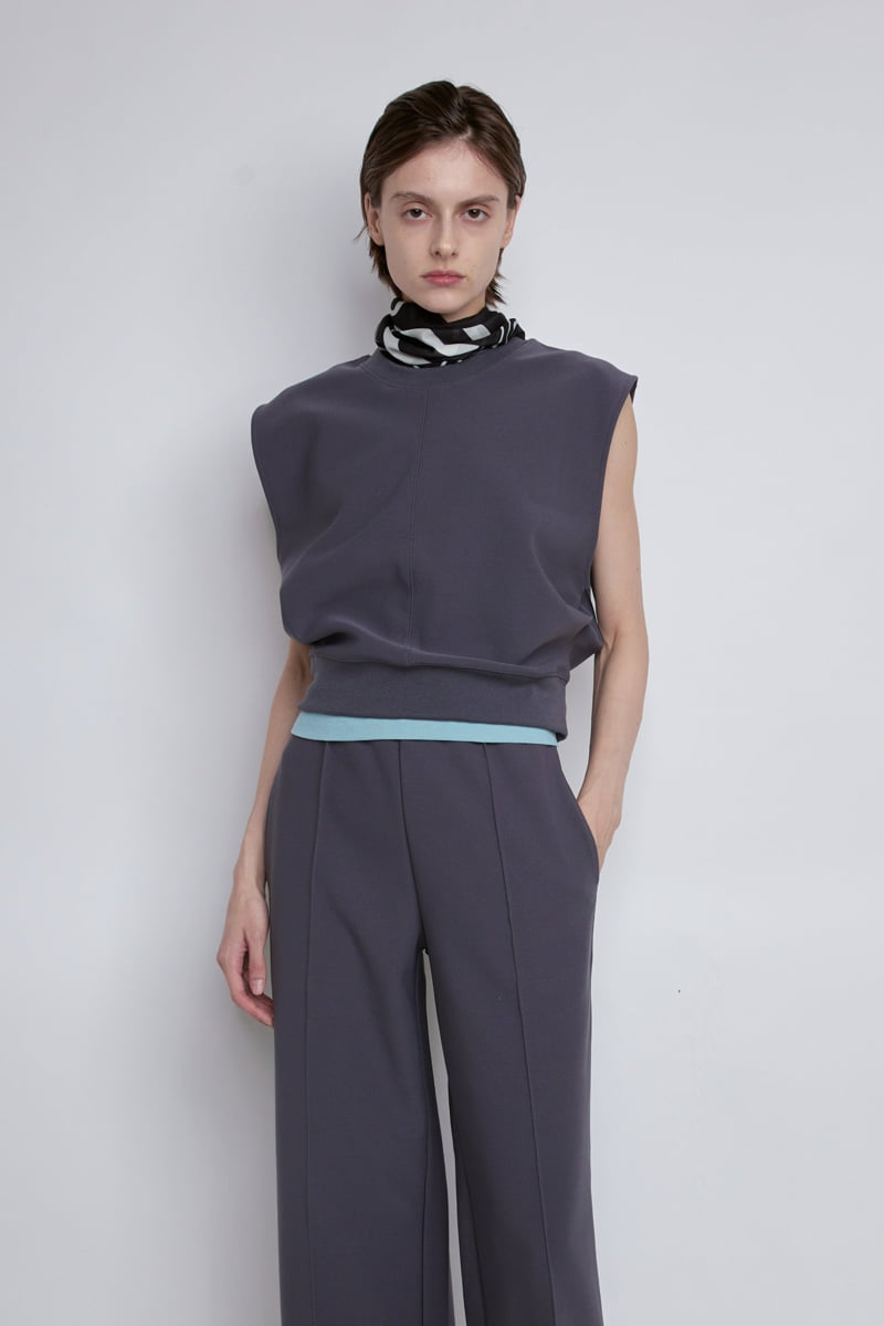 Gentle B - Korean Women Fashion - #momslook - Waist Flow Vest - 8