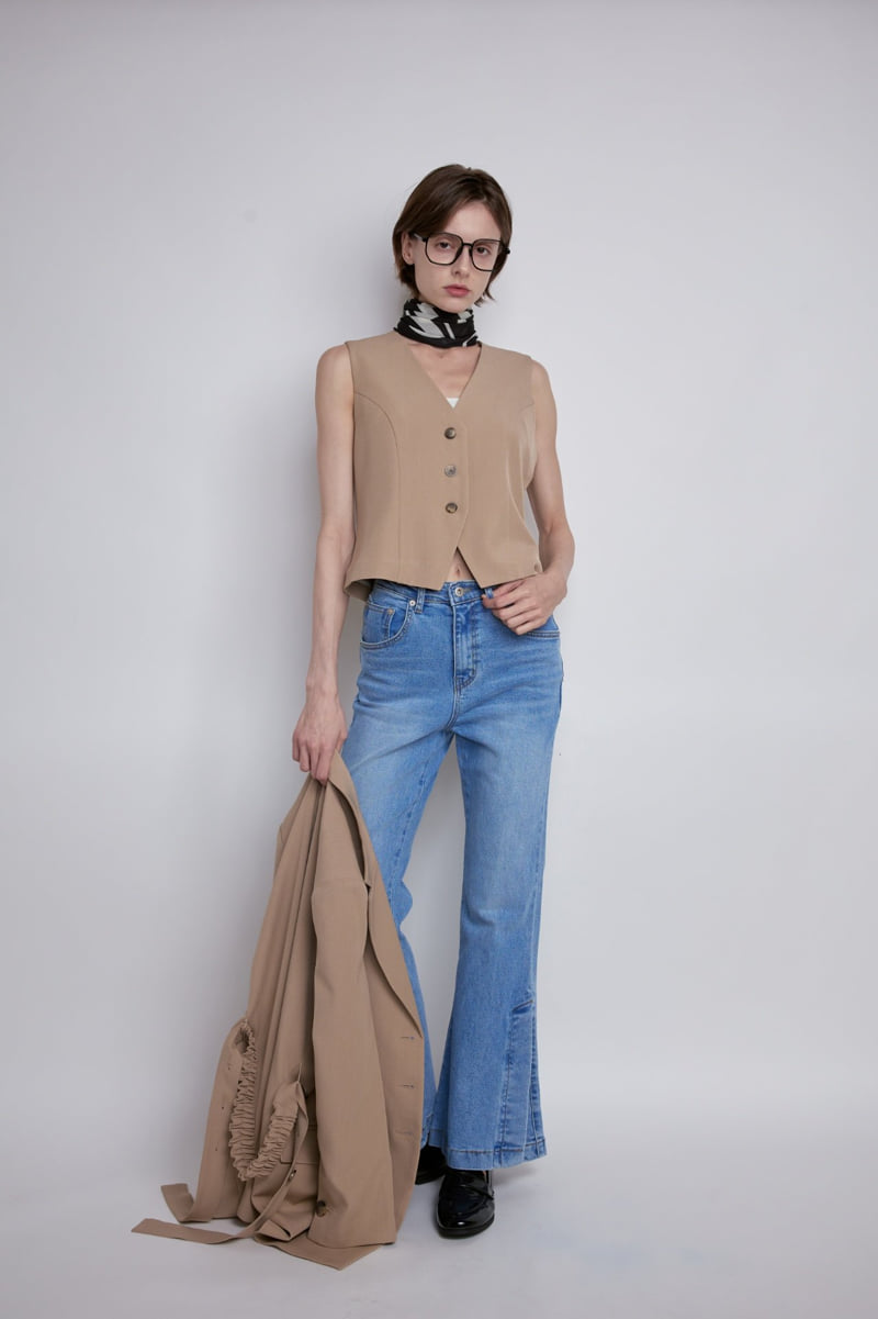 Gentle B - Korean Women Fashion - #thelittlethings - Slit Bootcut Denim Pants - 5