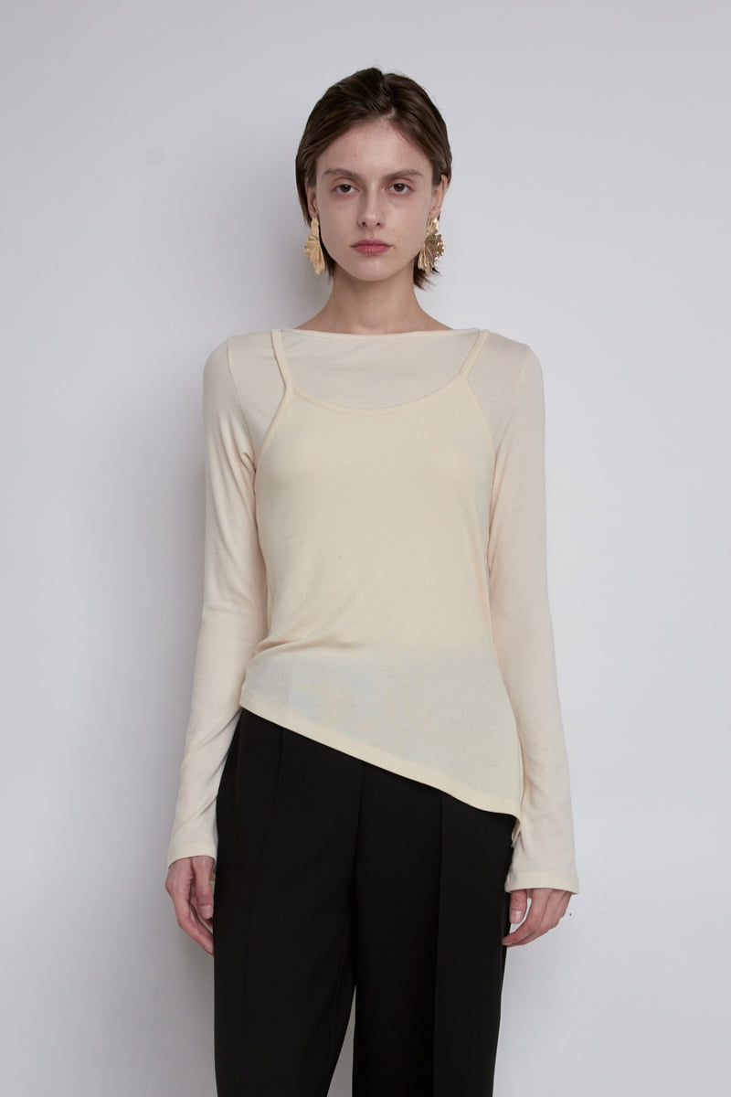 Gentle B - Korean Women Fashion - #womensfashion - Bell Sleeve Unbalanced Tee - 9