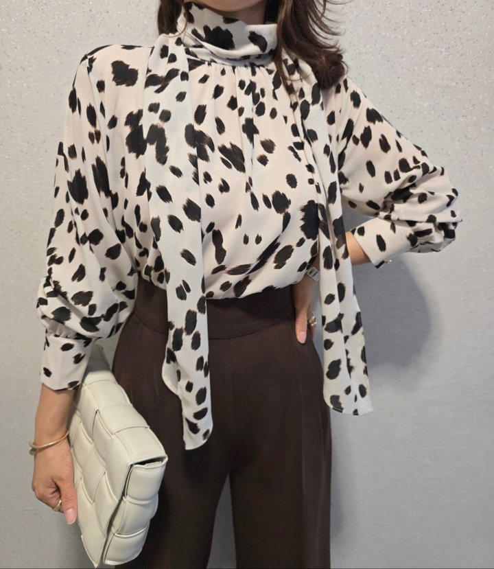 Gratia - Korean Women Fashion - #momslook - Ruelle Blouse - 11