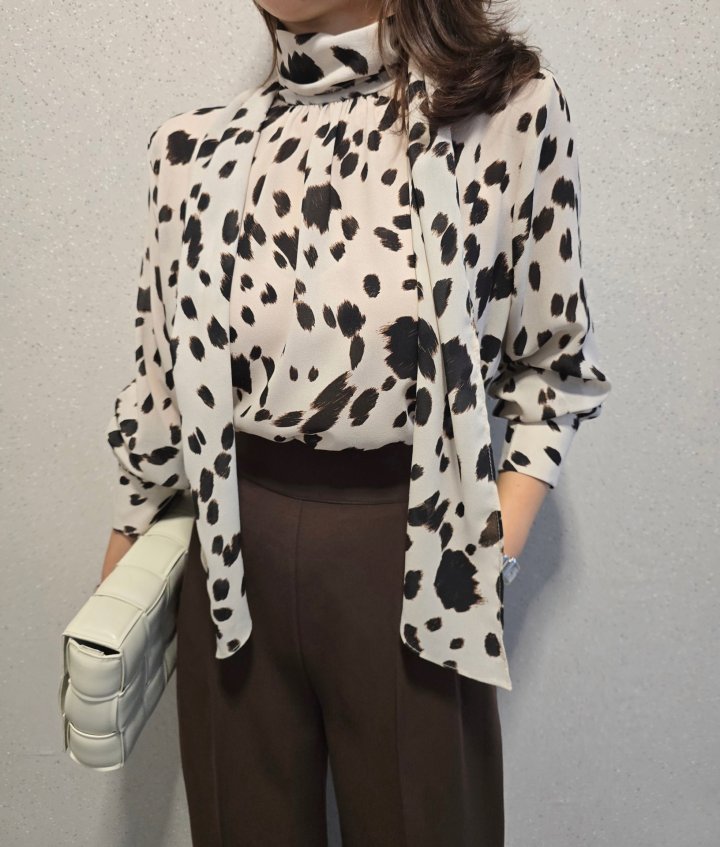 Gratia - Korean Women Fashion - #romanticstyle - Ruelle Blouse - 3