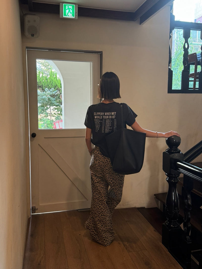 Heil - Korean Women Fashion - #momslook - Pigment Bon Jovi Tee - 3