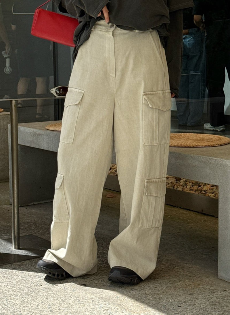 Heil - Korean Women Fashion - #momslook - Pig Double Pocket Pants - 5