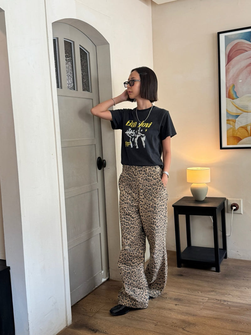 Heil - Korean Women Fashion - #womensfashion - Leopard Zipper Pants