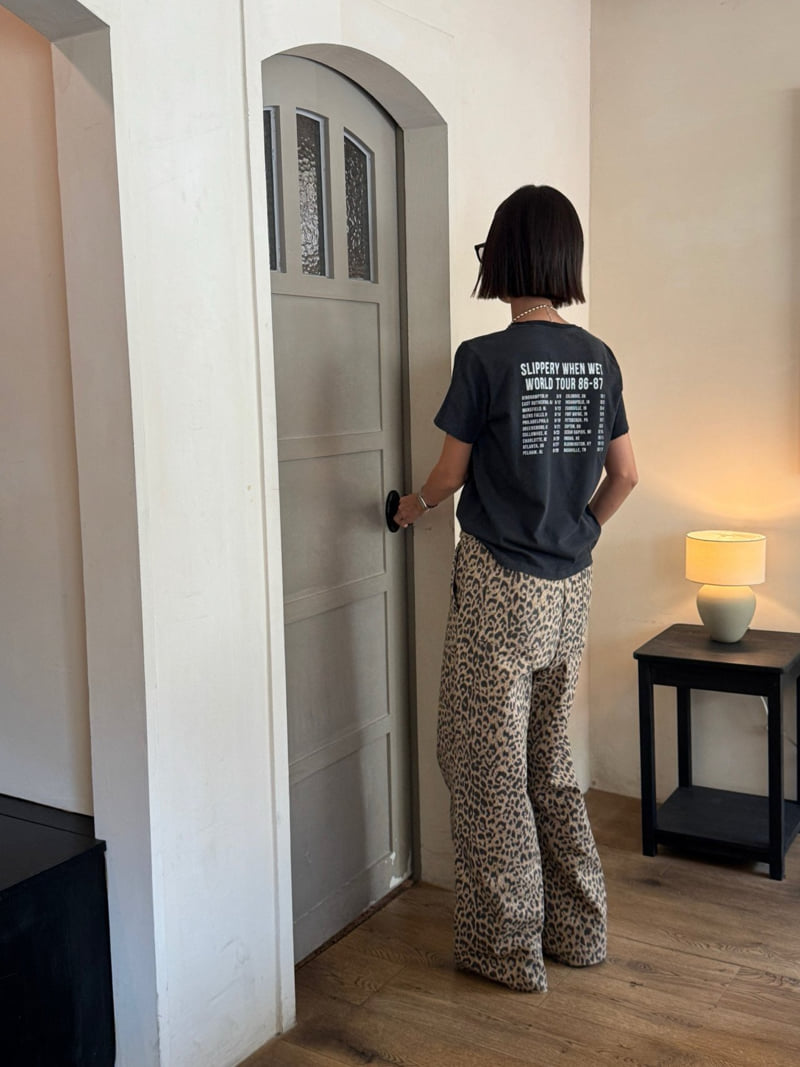 Heil - Korean Women Fashion - #womensfashion - Leopard Zipper Pants - 3