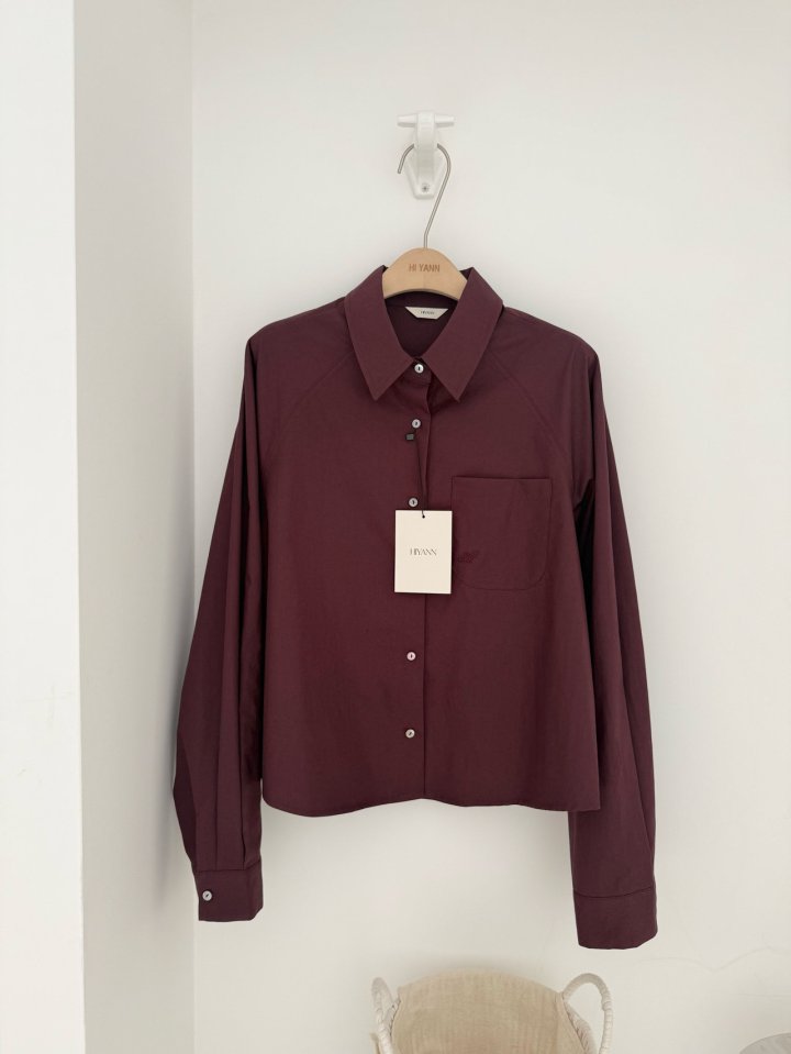 Hiyann - Korean Women Fashion - #momslook - Raglan Crop Shirt - 6