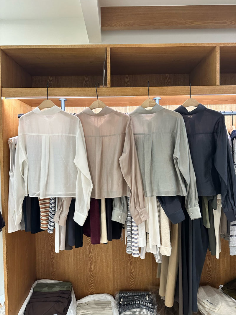 Hiyann - Korean Women Fashion - #restrostyle - Loewe Crop Shirt - 2