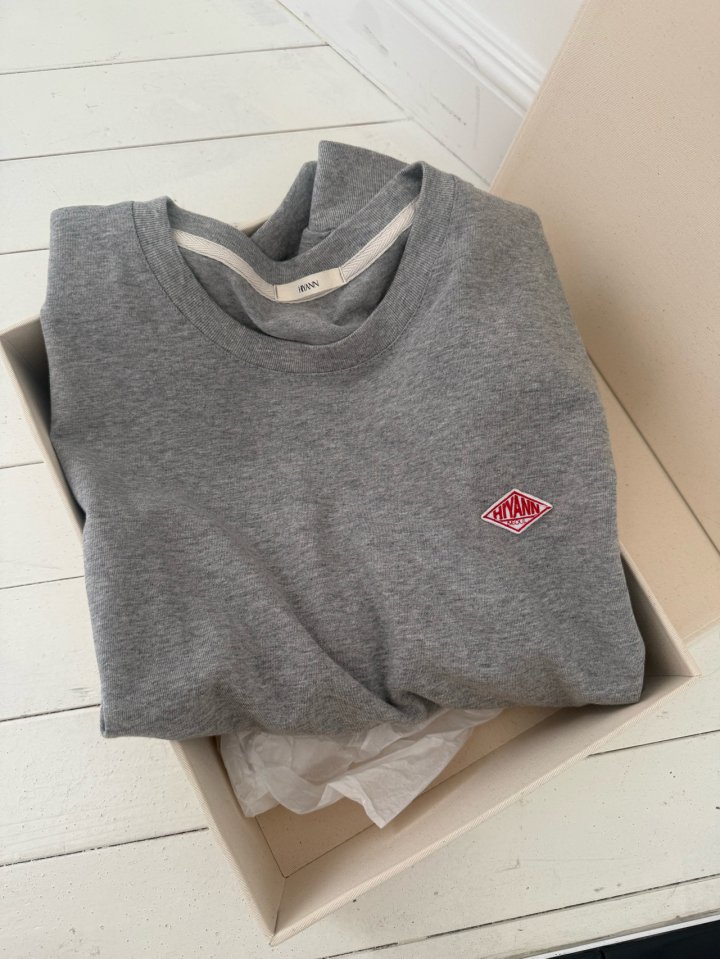 Hiyann - Korean Women Fashion - #shopsmall - Wappen Basic Tee - 12