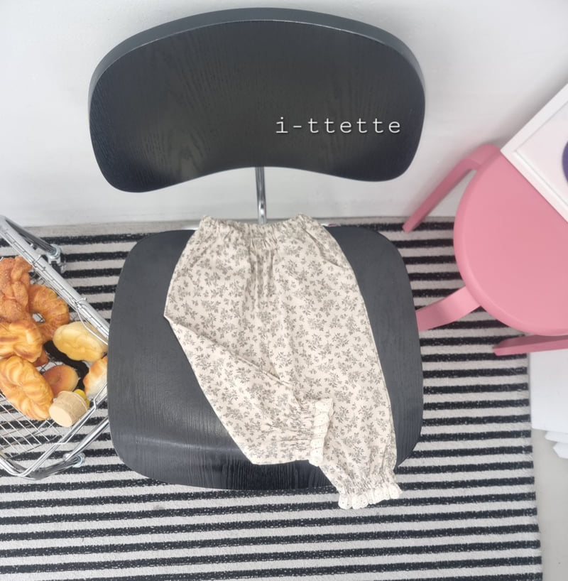 I-Ttette - Korean Children Fashion - #prettylittlegirls - Frill Flower Jogger Pants - 3