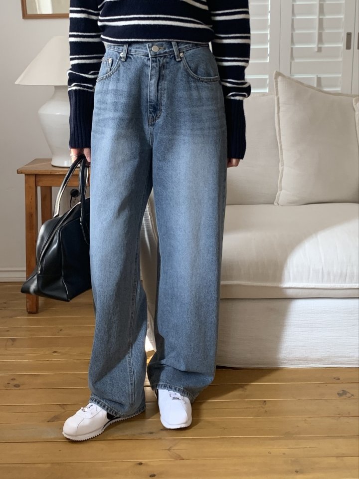 I'm here - Korean Women Fashion - #momslook - Grayish Wide Straight Denim Pants - 9
