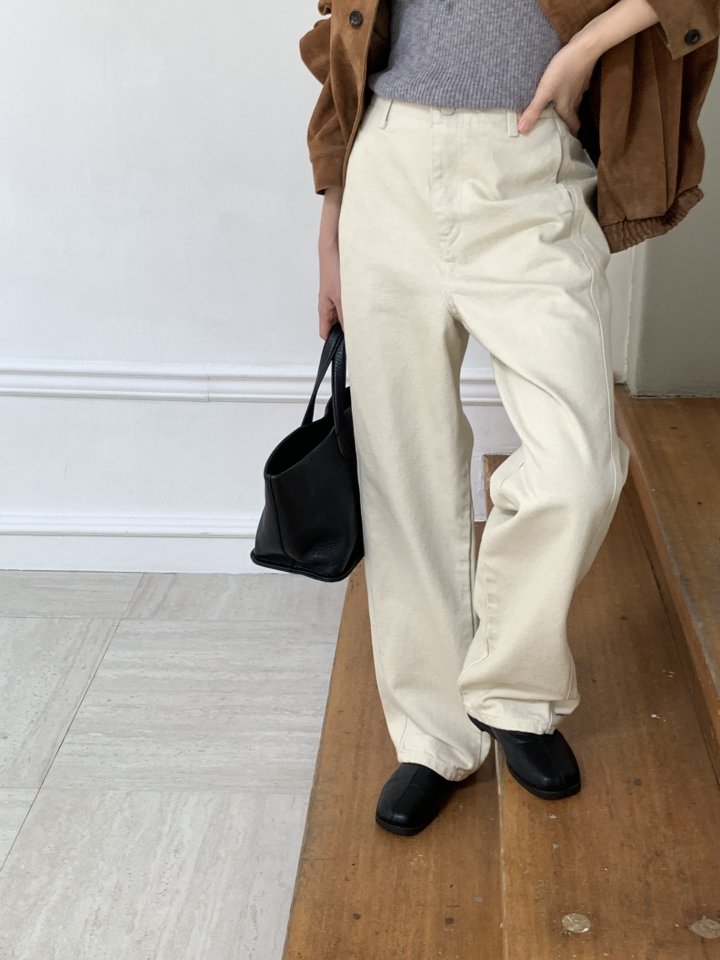 I'm here - Korean Women Fashion - #momslook - Round Cotton Baggy Pants - 7