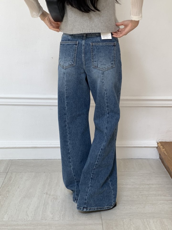 I'm here - Korean Women Fashion - #momslook - Back Slit Wide Straight Denim Pants - 3