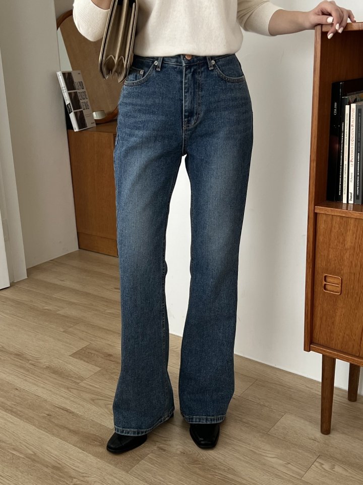 I'm here - Korean Women Fashion - #momslook - Sand Brush Bootcut Denim Pants - 10
