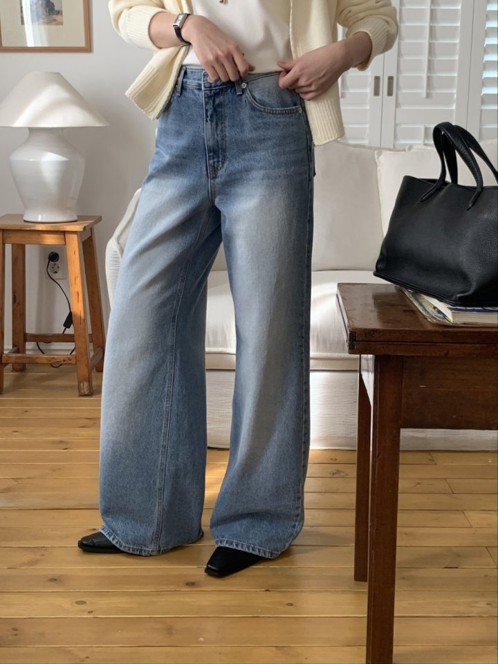 I'm here - Korean Women Fashion - #momslook - Back Slit Wide Straight Denim Pants - 7