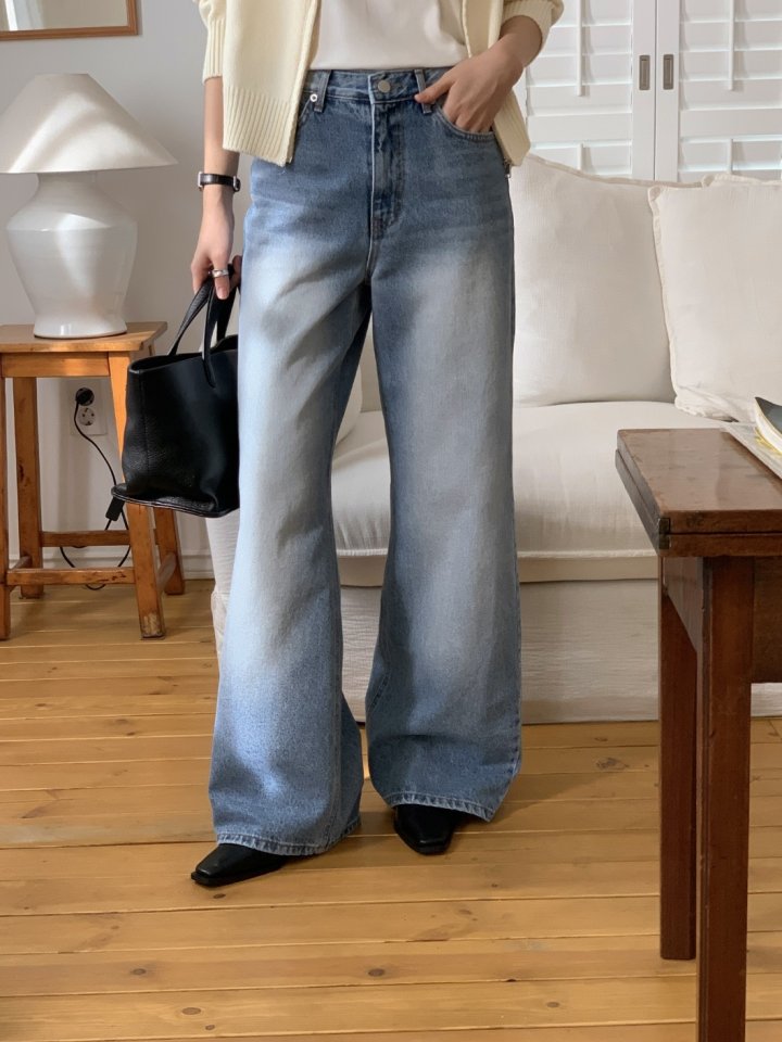 I'm here - Korean Women Fashion - #momslook - Back Slit Wide Straight Denim Pants - 9
