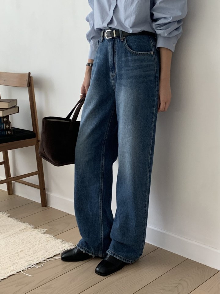 I'm here - Korean Women Fashion - #momslook - Raw Hem Vintage Cat Straight Denim Pants - 10