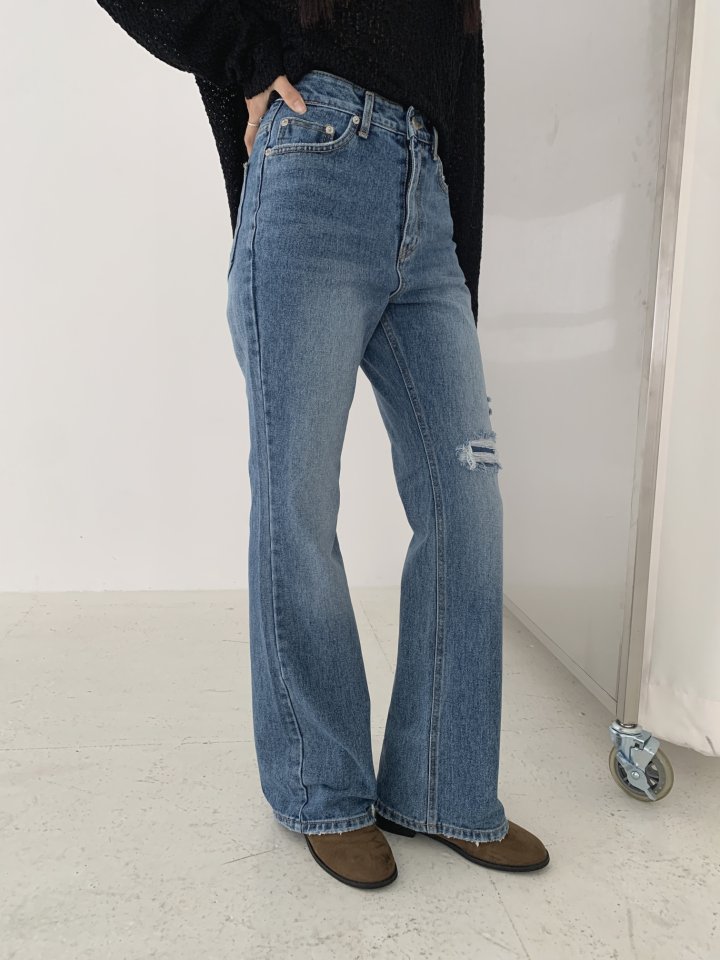 I'm here - Korean Women Fashion - #momslook - Vintage Bootcut Denim Pants - 11
