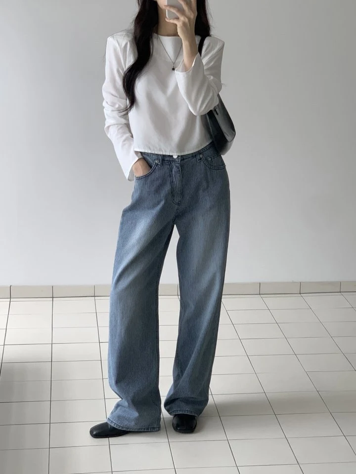 I'm here - Korean Women Fashion - #momslook - Wide Stripe Denim Pants - 2