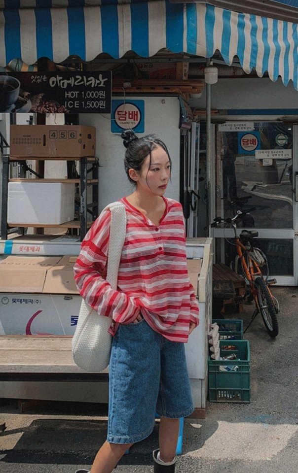 I'm here - Korean Women Fashion - #pursuepretty - Black Washed Blue Bermuda Denim Shorts - 9