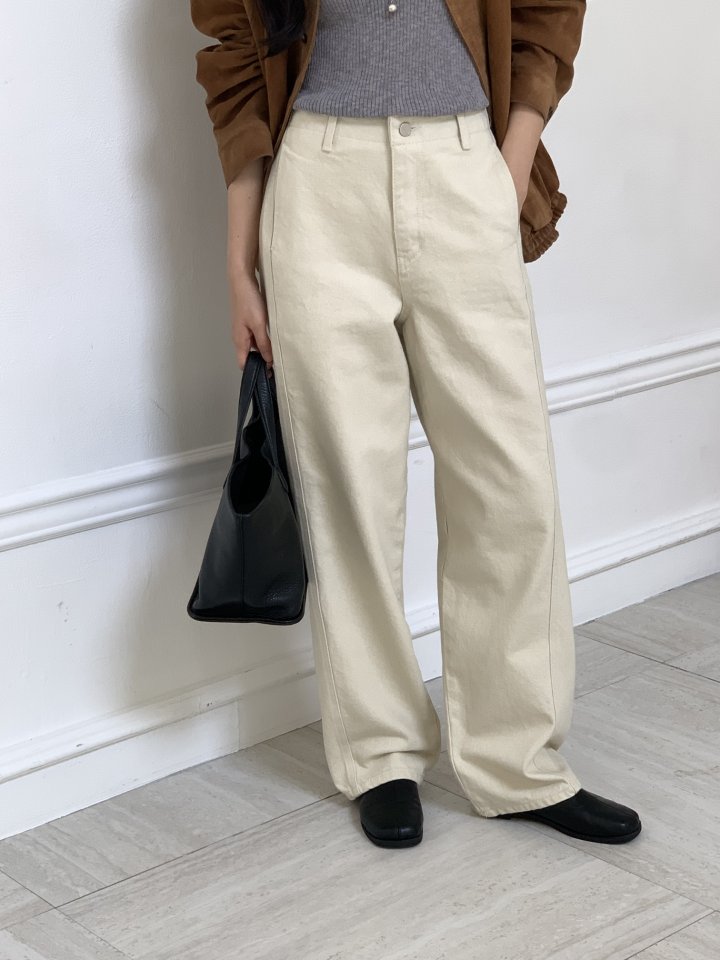 I'm here - Korean Women Fashion - #thatsdarling - Round Cotton Baggy Pants