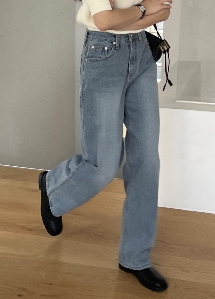 I'm here - Korean Women Fashion - #thelittlethings - Straight Denim Long Pants - 3