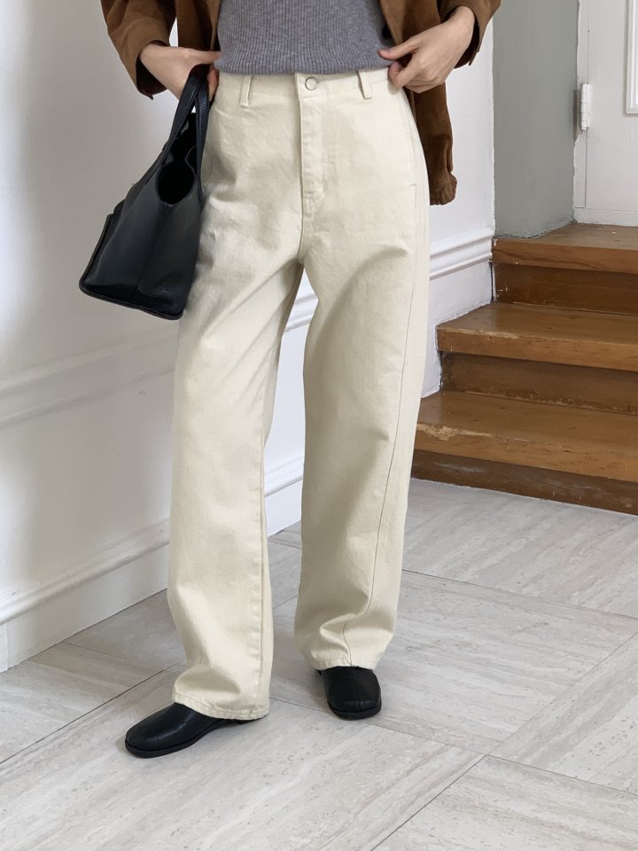 I'm here - Korean Women Fashion - #momslook - Round Cotton Baggy Pants - 4