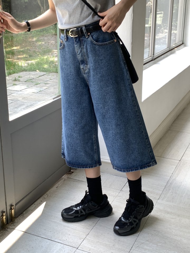 I'm here - Korean Women Fashion - #womensfashion - Half Denim Pants - 3