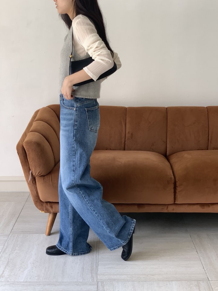 I'm here - Korean Women Fashion - #womensfashion - Back Slit Wide Straight Denim Pants - 10