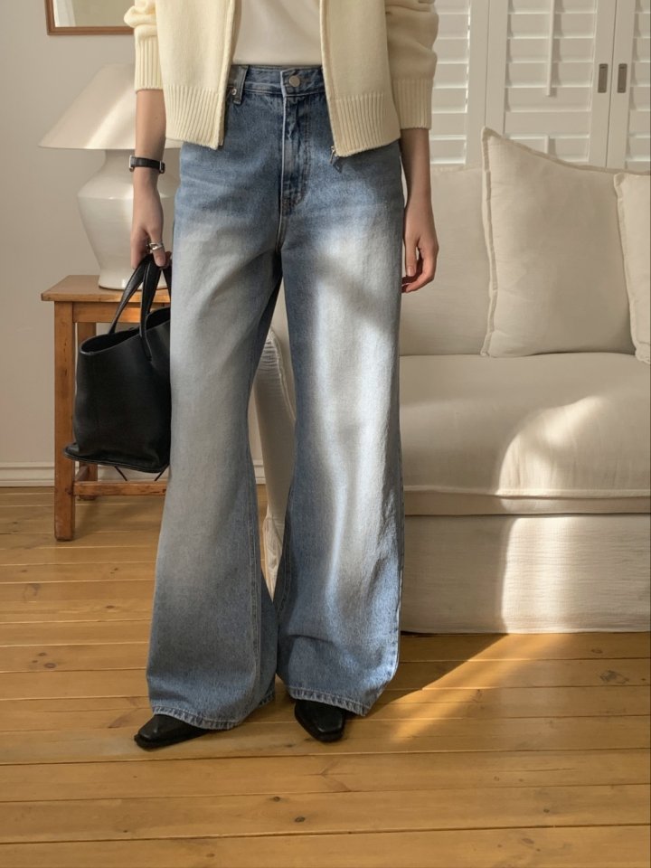 I'm here - Korean Women Fashion - #momslook - Back Slit Wide Straight Denim Pants - 4