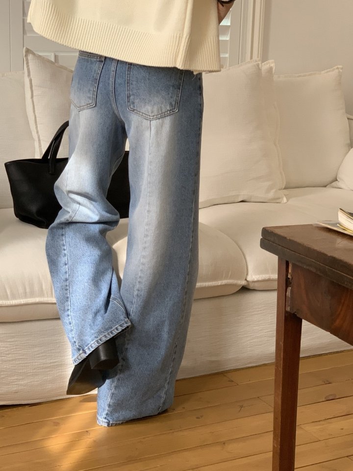 I'm here - Korean Women Fashion - #womensfashion - Back Slit Wide Straight Denim Pants - 6