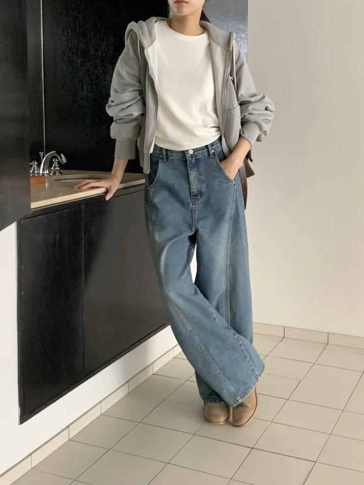 I'm here - Korean Women Fashion - #womensfashion - Round Denim Pants - 2