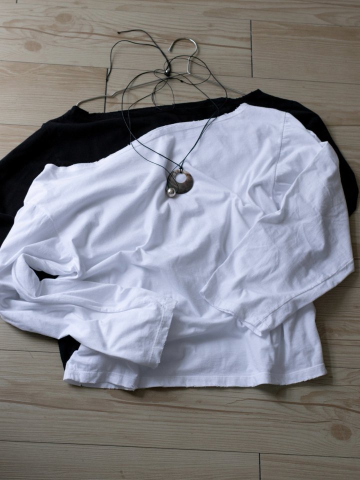 Inssense - Korean Women Fashion - #momslook - Pigment Damage Off-shoulder Tee