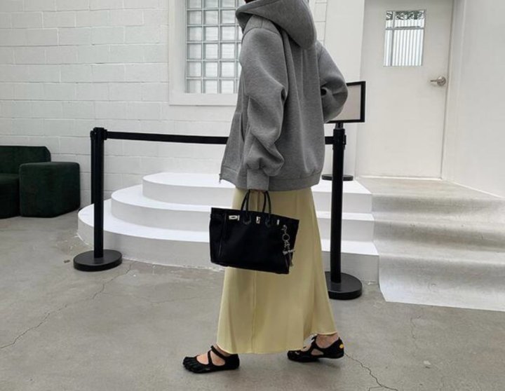 Inssense - Korean Women Fashion - #momslook - Oversized Neoprene Balloon Sleeve Two Way Zipped Hoodie