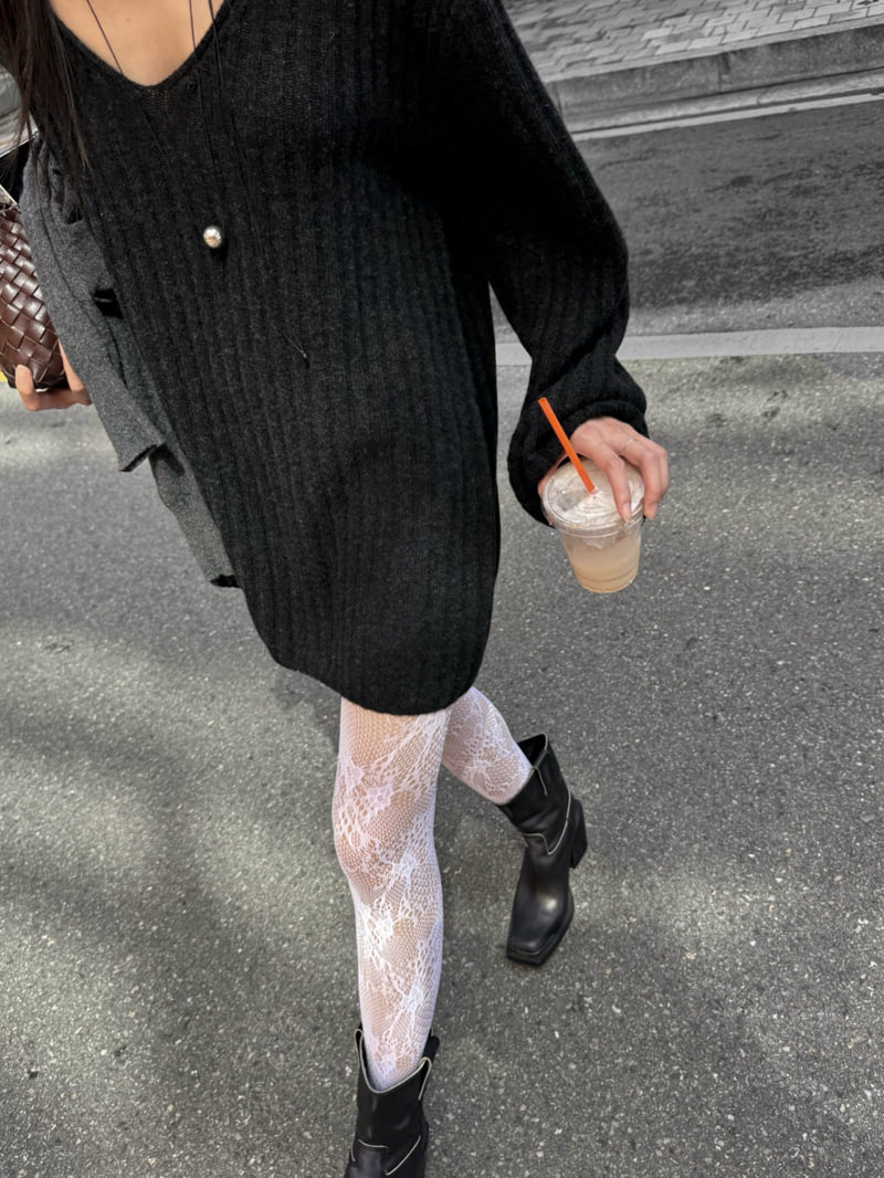 Inssense - Korean Women Fashion - #womensfashion - Oversized Merino Wool V-neck Knit - 4