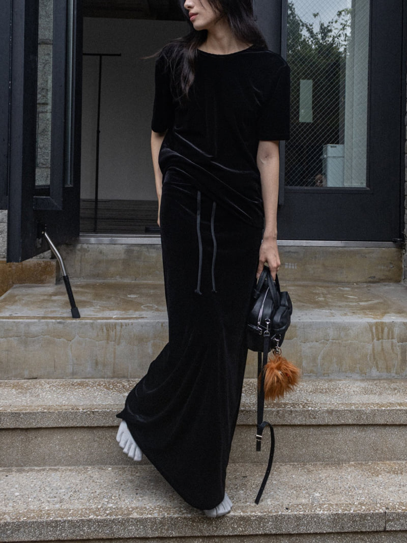 Inssense - Korean Women Fashion - #momslook - Velvet Ease Maxi Skirt - 6