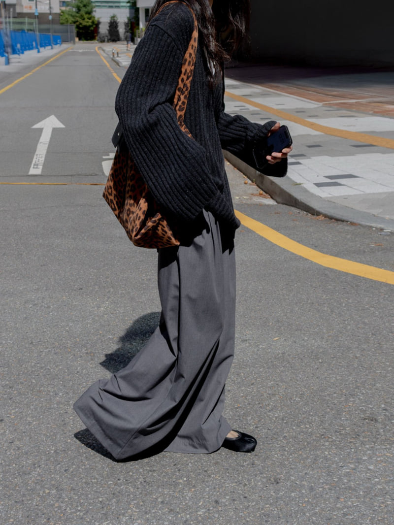 Inssense - Korean Women Fashion - #momslook - Oversized Merino Wool V Neck Knit - 9
