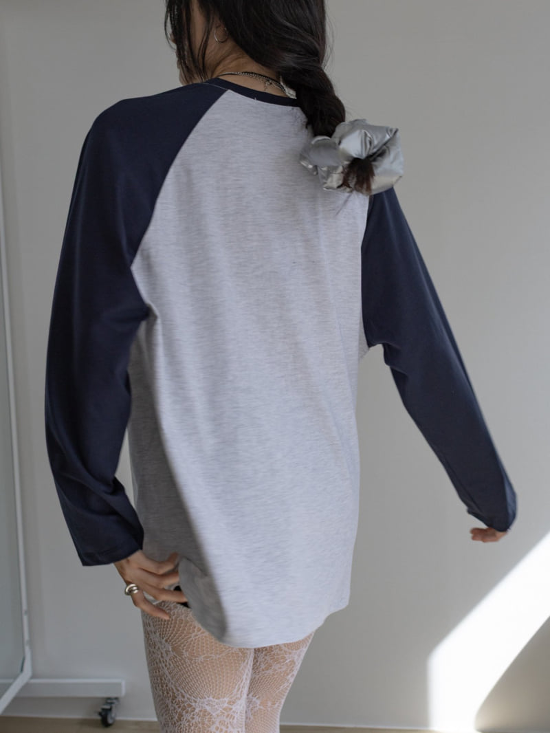Inssense - Korean Women Fashion - #womensfashion - Oversized Raglan Flocked Lettering Tee - 4