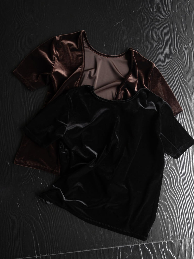 Inssense - Korean Women Fashion - #vintagekidsstyle - Velvet Loose Fit Backless Short Sleeve T-shirt - 10
