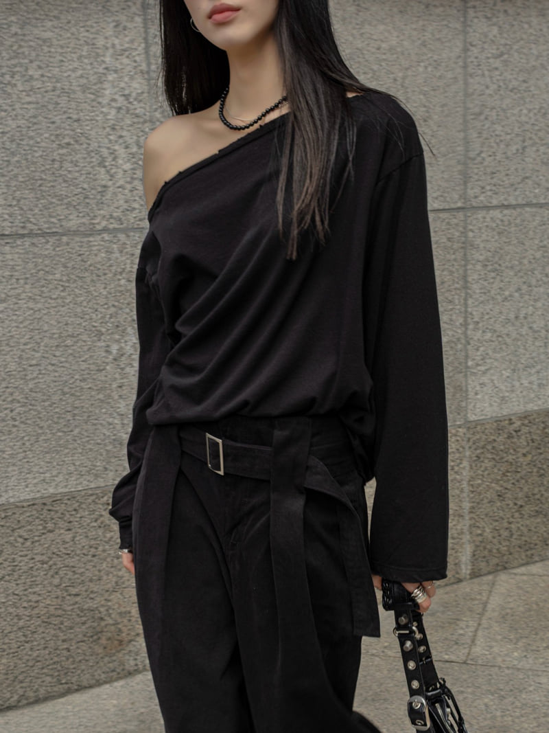Inssense - Korean Women Fashion - #womensfashion - Pigment Damaged Off-shoulder Tee