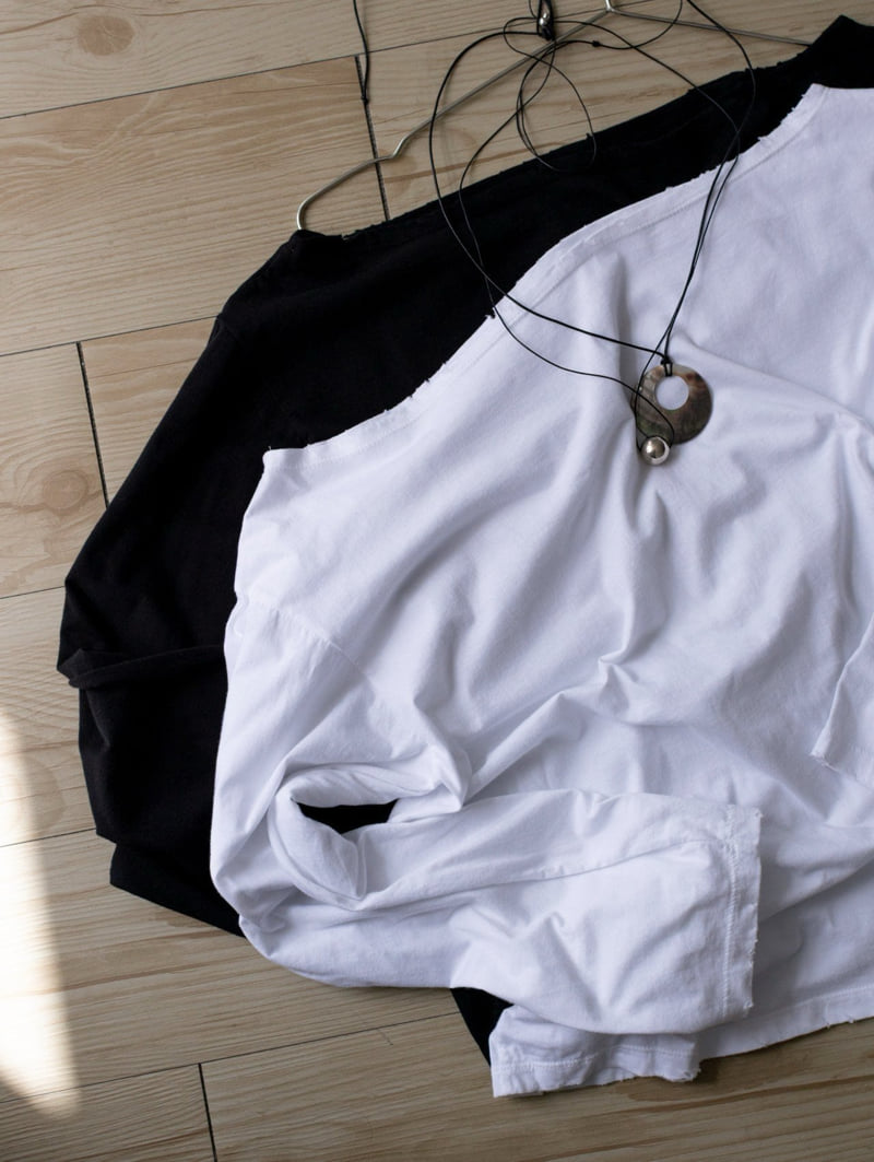Inssense - Korean Women Fashion - #womensfashion - Pigment Damaged Off-shoulder Tee - 9